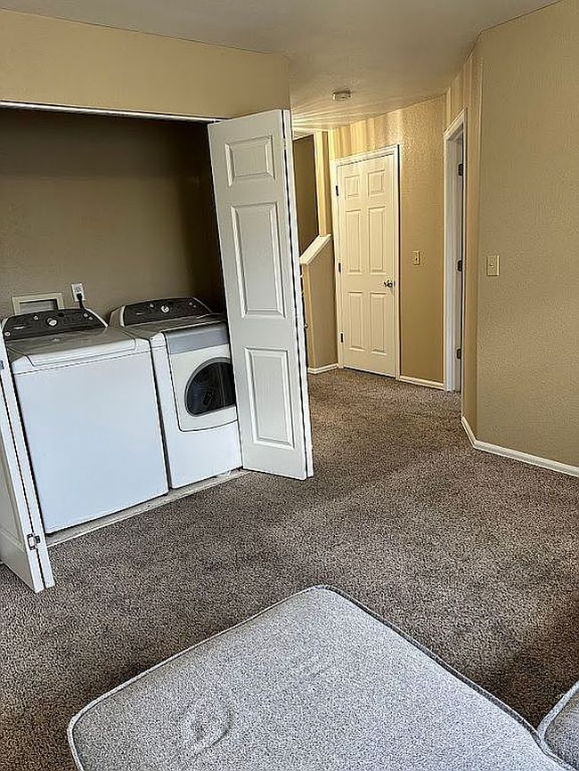 Image of 1276 S Zeno Cir Unit A