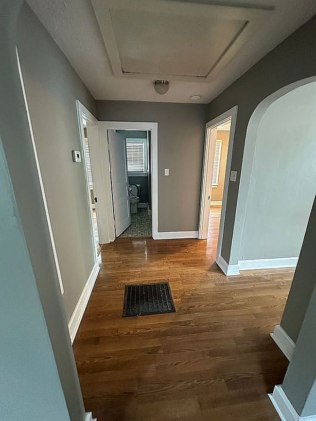 Image of 1121 Locust St