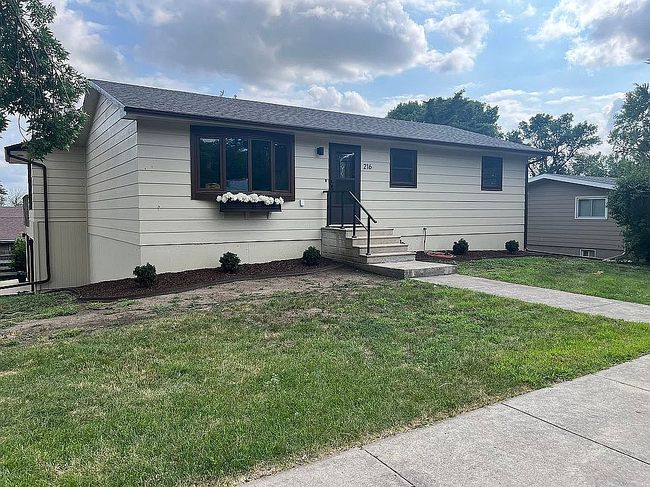Photo of 216 N Fir St, Pierre, SD