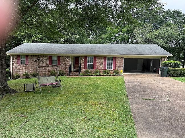 Photo of 1605 Sandra Lee Dr, Jasper, AL