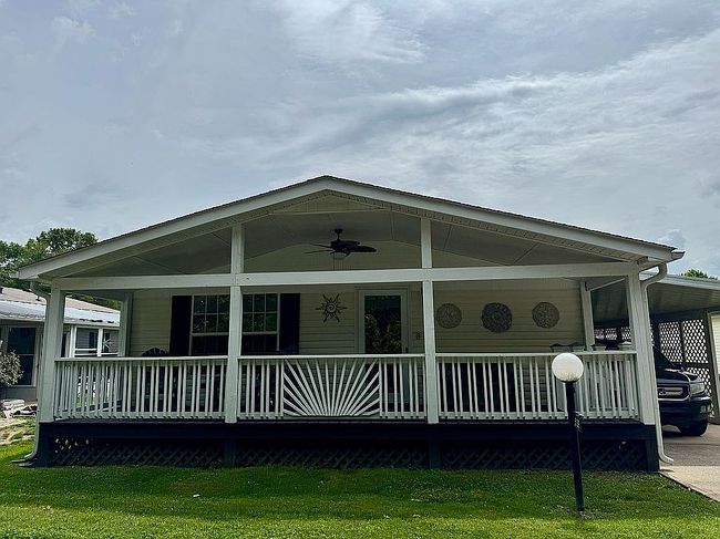 Photo of 539 Dove Trl, Hendersonville, NC