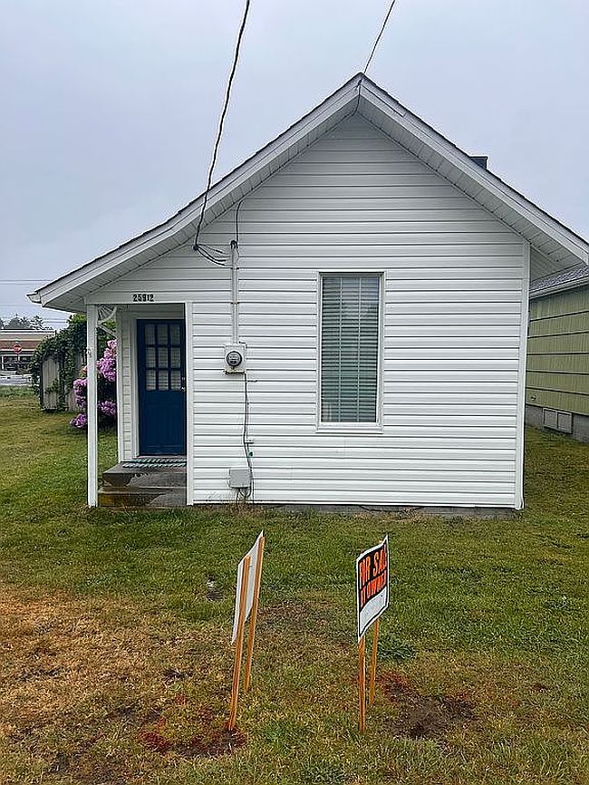 Image of 25912 North Pl