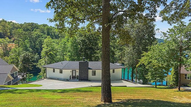 Photo of 1339 Cove Pointe Rd, La Follette, TN