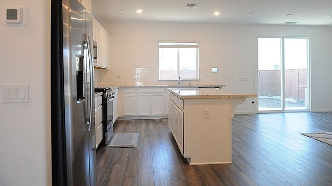 Photo of 1241 Welch St, Woodland, CA