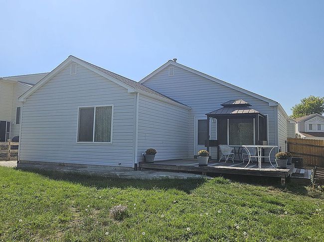 Image of 12040 Meadowood Ln