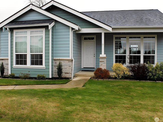 Photo of 706 Miller St, Oak Harbor, WA
