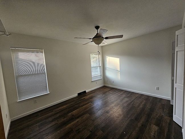 Additional photo 2 of property located at 213 Deer Run