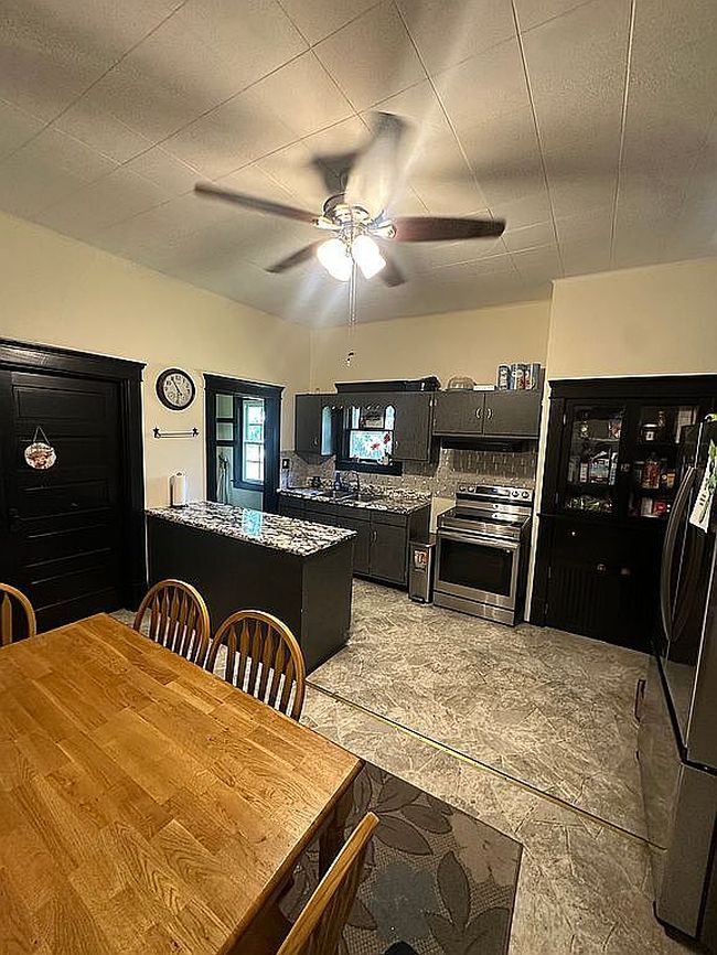 Photo of 616 Sycamore St, Sciotoville, OH