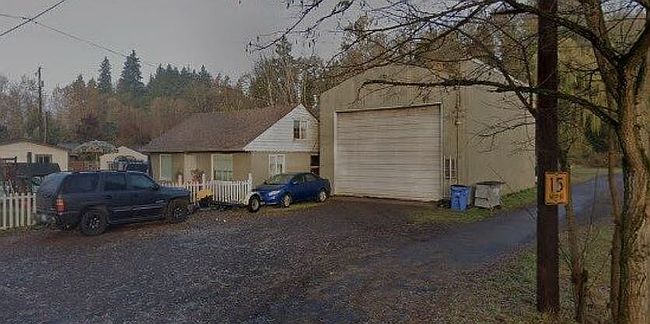 Photo of 2000 Ne 122nd St