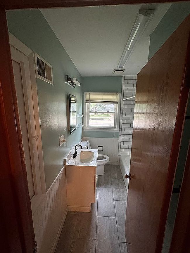 Photo of 1625 Lower Muscatine Rd, Iowa City, IA