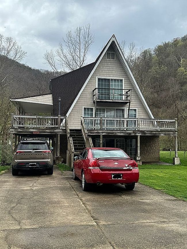 Image of 662 Campbells Creek Dr