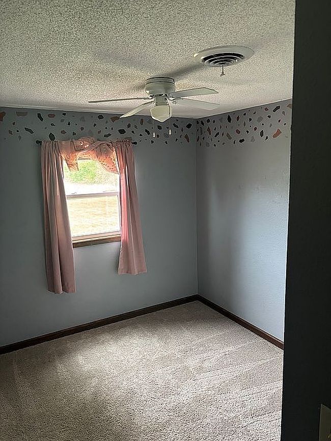 Photo of 20237 230th St, Fort Dodge, IA