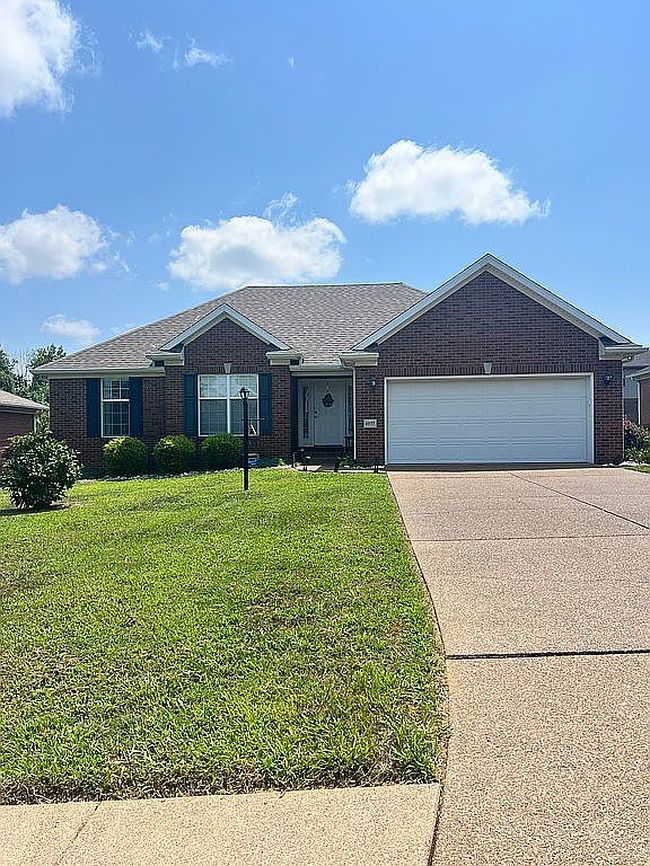 Photo of 6977 Bittersweet Cir, Newburgh, IN