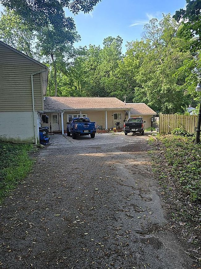 Photo of 133 Fuller Rd, Elyria, OH