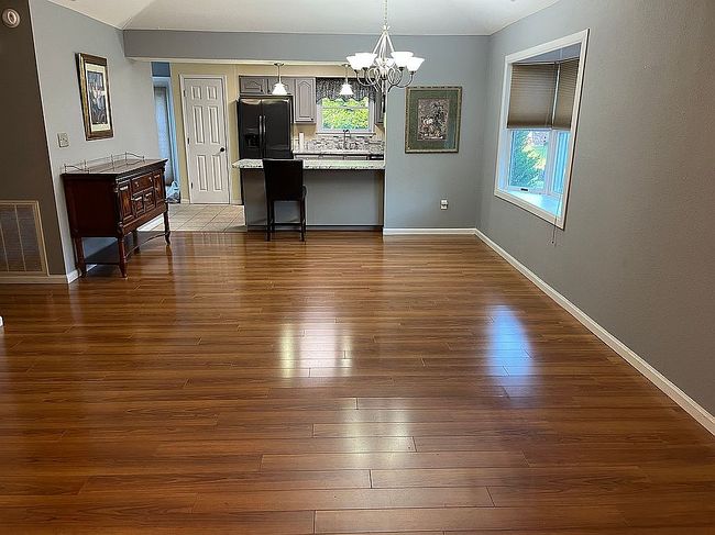 Photo of 313 W Green Tree Ln, Farmington, MO
