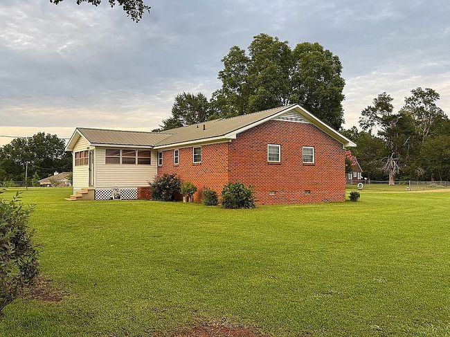 Photo of 135 Big Pine Dr, Valley Grande, AL