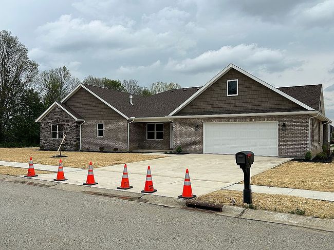 Image of 950 Springboro Trl