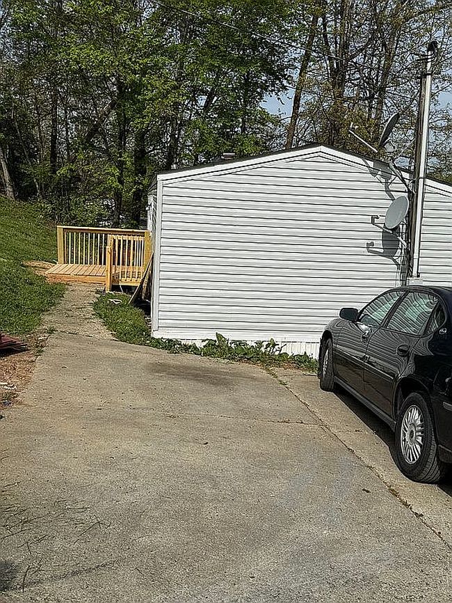 Image of 4000 Brandon Ln