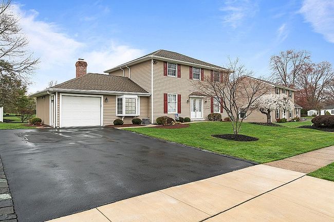 Image of 466 Yale Dr