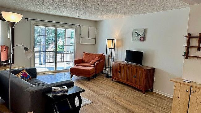 Image of 721 Indian Trail Blvd Apt 21