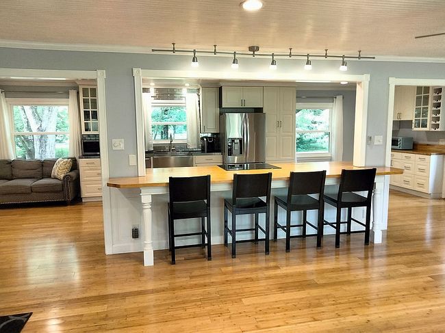 Photo of 4004 Cedar Hills South Dr, Greenwood, IN