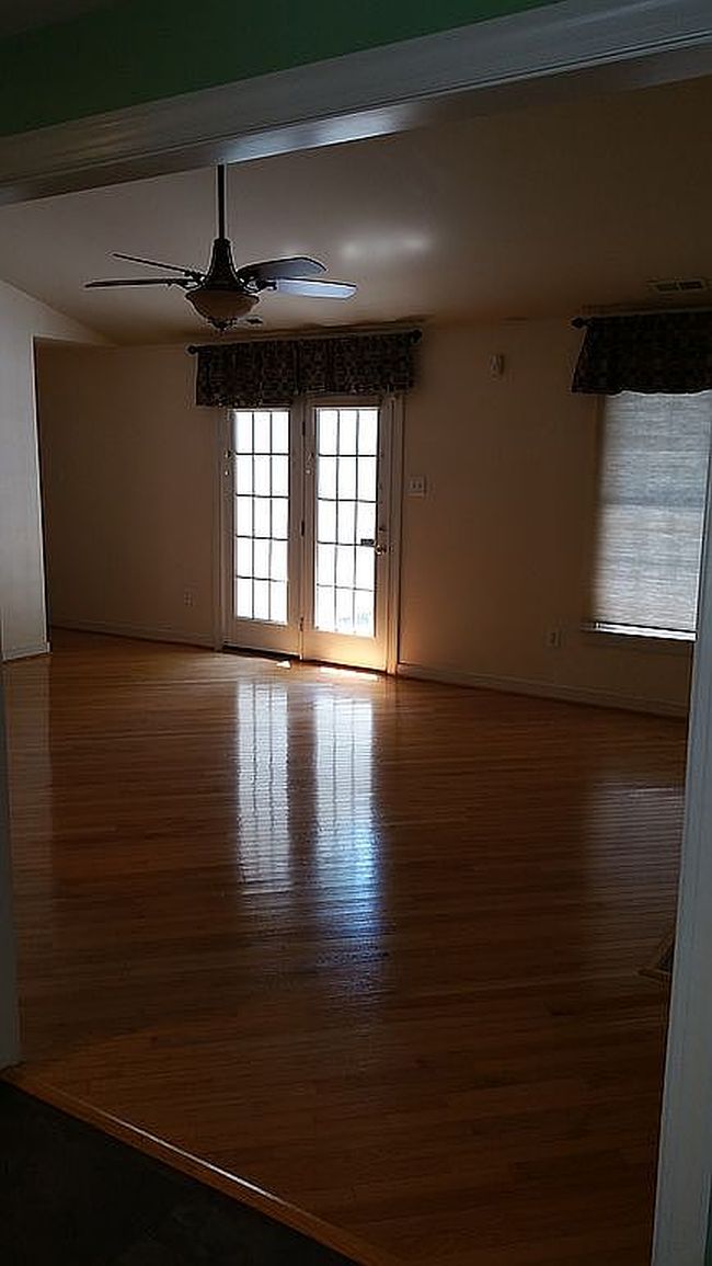 Photo of 10521 Boscastle Rd, Glen Allen, VA