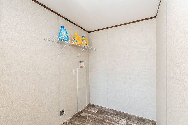 Image of 9801 Buckingham Dr