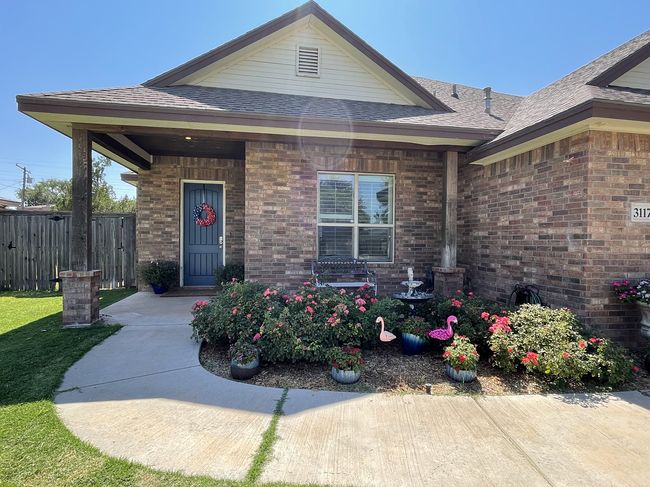 Additional photo of property located at 3117 27th St