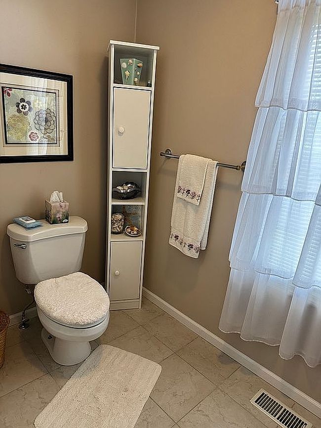 Photo of 7455 Valhalla Dr, Maumee, OH