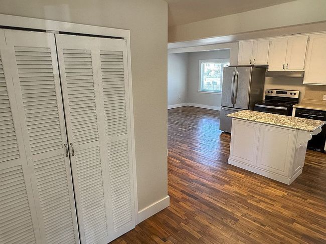 Additional photo 2 of property located at 220 E Beebe Ave