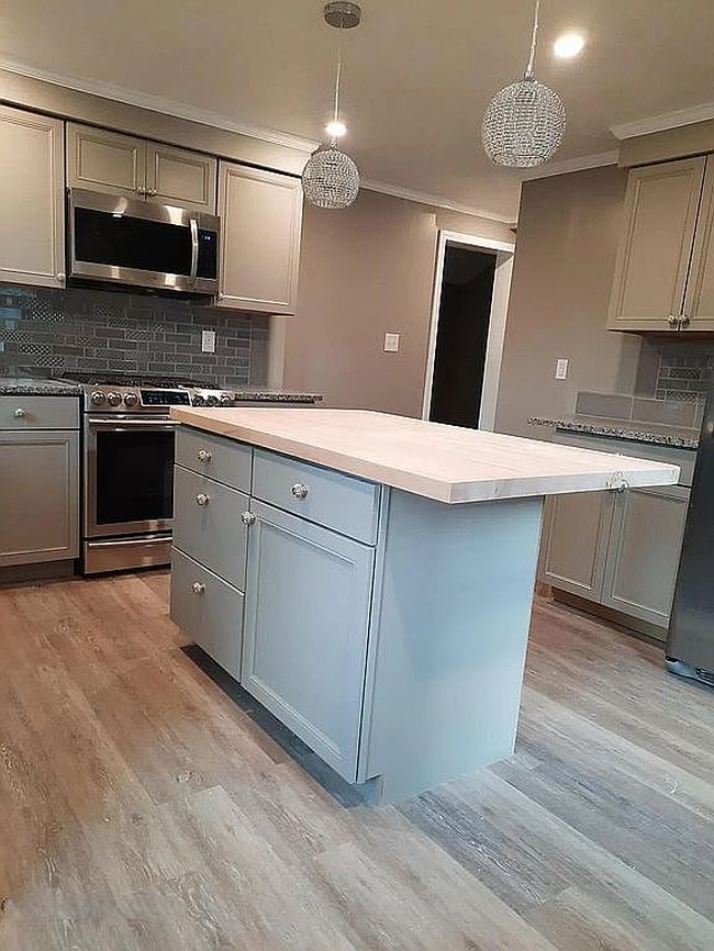 Image of 919 Maxwell Pl