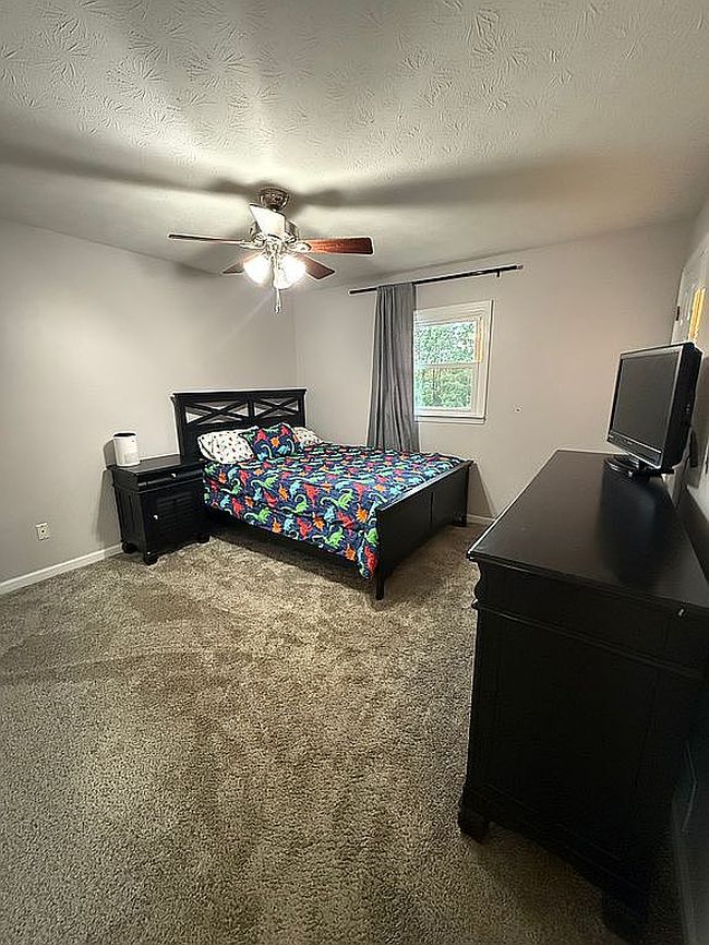 Additional photo 3 of property located at 207 Cawood Ct