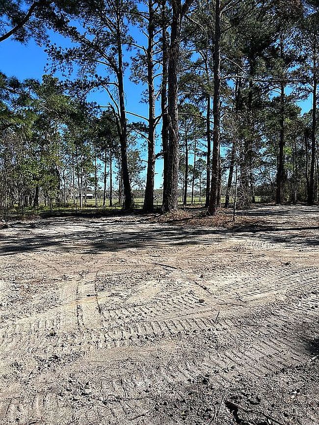 Additional photo 2 of property located at Nw 210th St