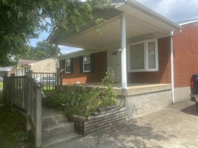 Photo of 170 Overlook Rd, Louisville, KY