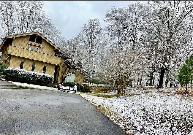 Image of 108 Hillcrest Dr #V