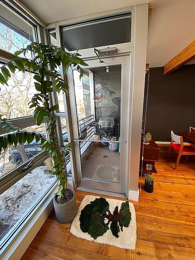 Image of 140 S 4th St W Apt 5