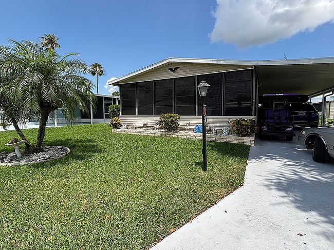 Image of 431 Day Lily St