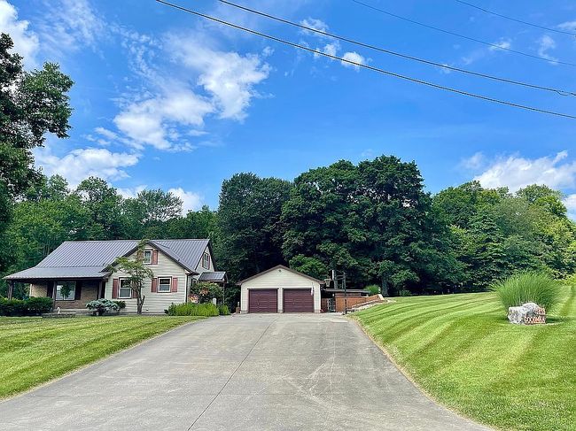 Photo of 1813 S A St, Jasper, IN