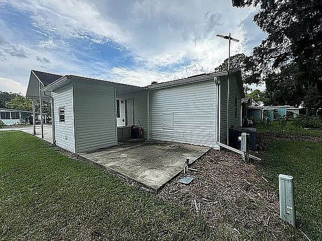 Image of 23 Spring Dr