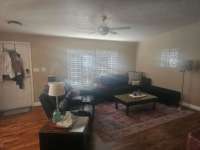 Additional photo 1 of property located at 5055 Royal Dr