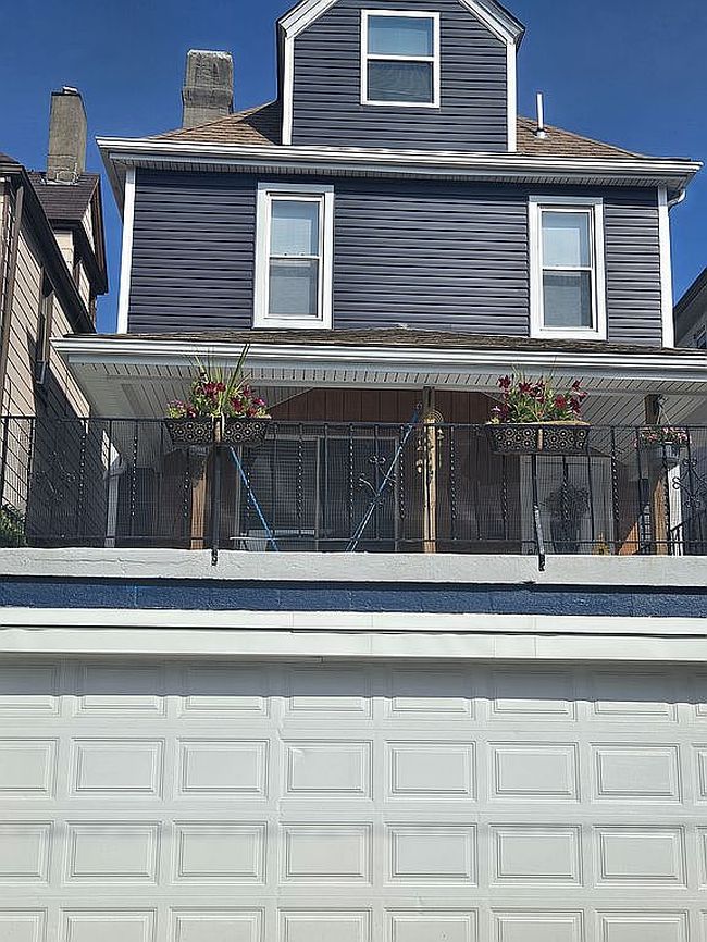Photo of 107 Sumner Ave, Vandergrift, PA