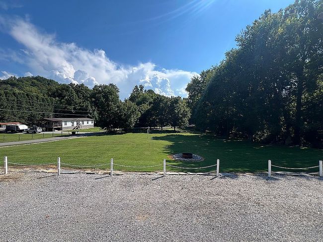 Image of 227 Riverview Dr