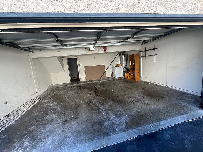 Image of 18550 Hatteras St