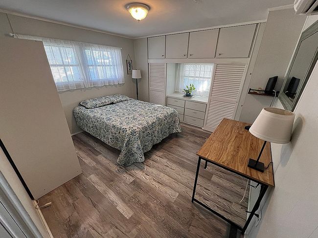 Image of 1280 Lakeview Rd #108