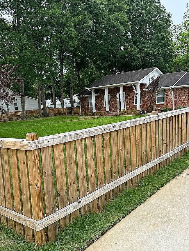 Image of 177 College St