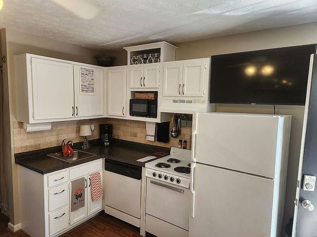 Photo of 634 W Magnolia Ave Apt 319, Auburn, AL