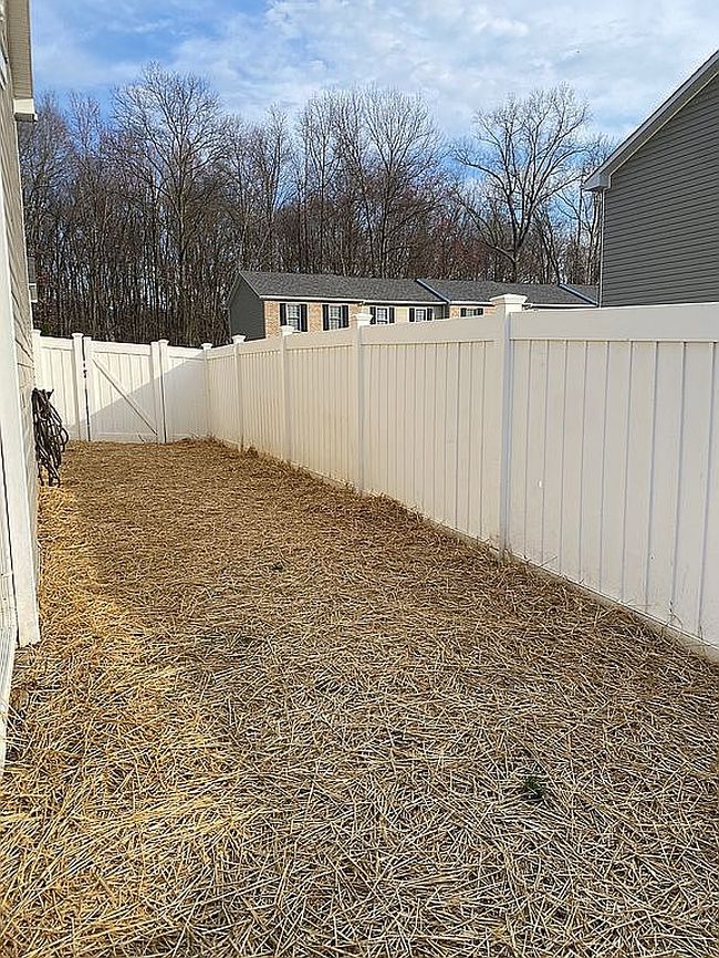 Image of 105 13th St Unit E