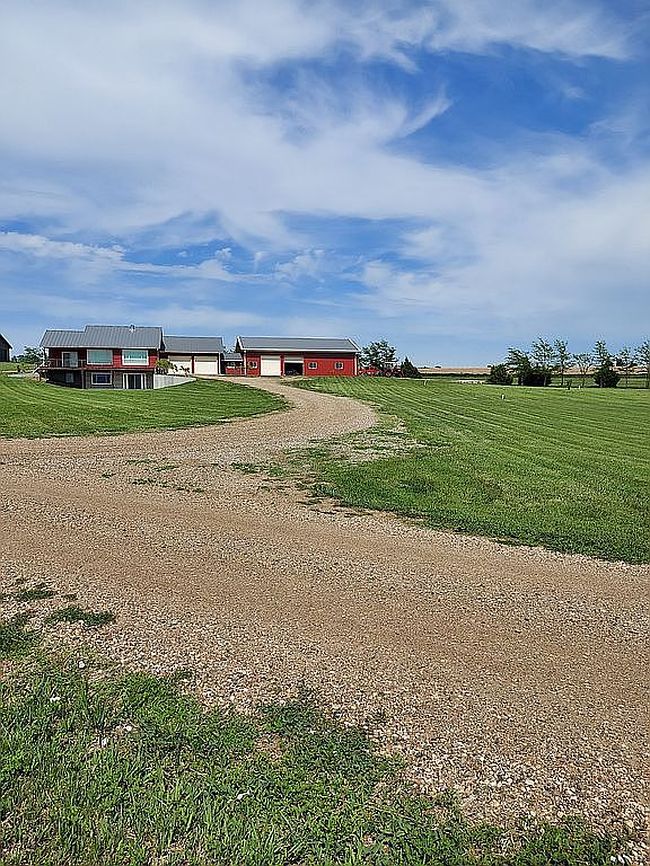 Image of 405 Lakeview Dr