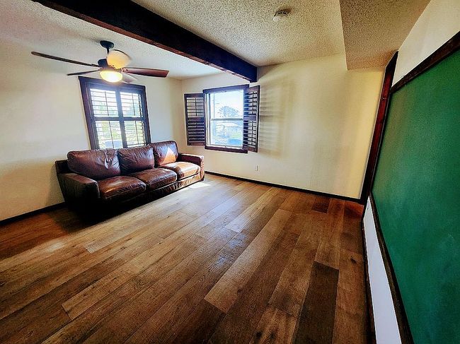 Image of 3179 Azalea Dr