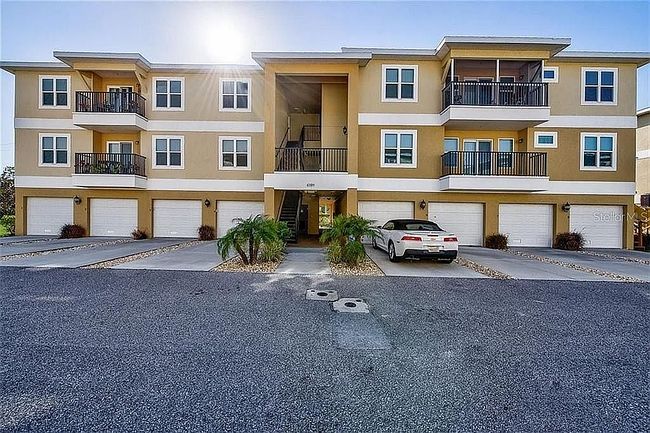 Photo of 6395 Banyan Blvd Apt 301